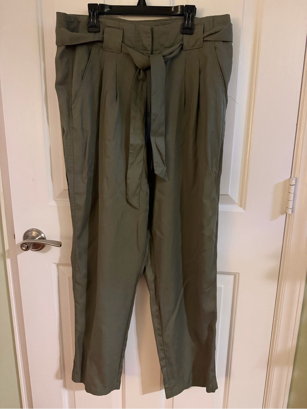 Max Jeans Olive Paperbag Waist Cropped Trousers with Tie